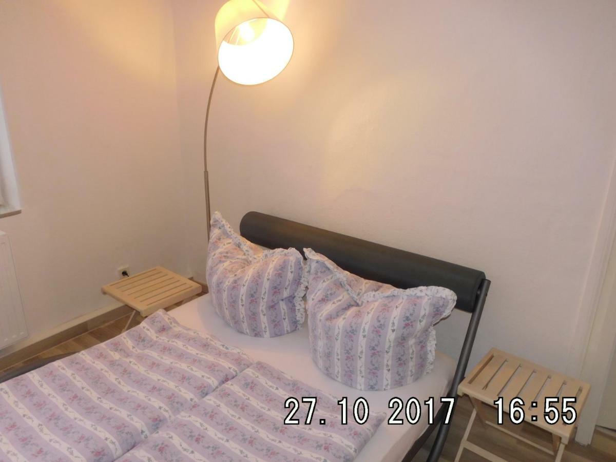 Ferienwohnung Am Schloss 톨거우 외부 사진