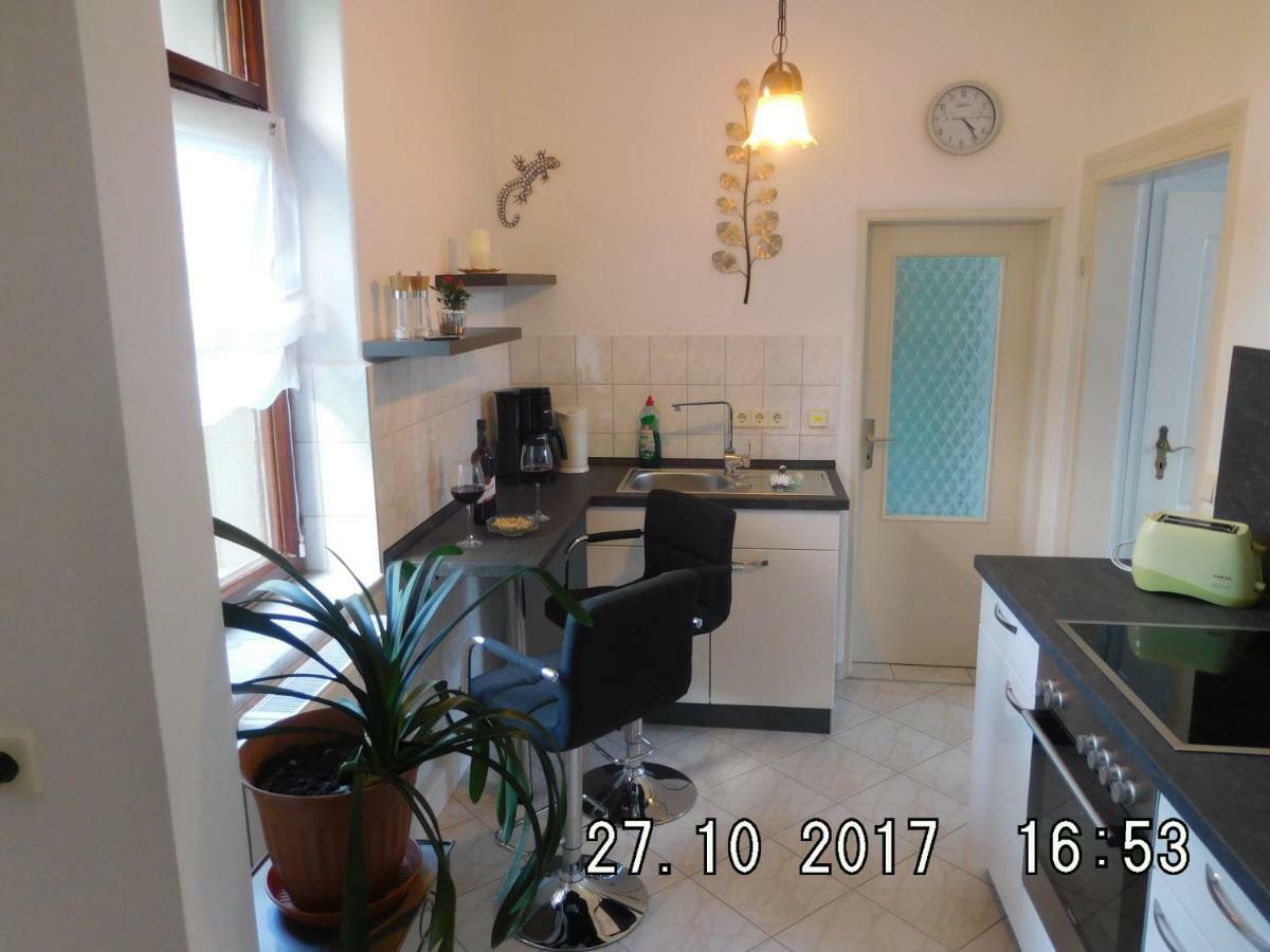 Ferienwohnung Am Schloss 톨거우 외부 사진