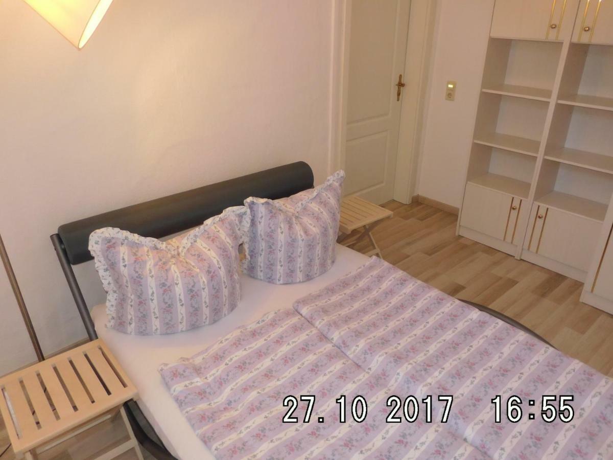 Ferienwohnung Am Schloss 톨거우 외부 사진